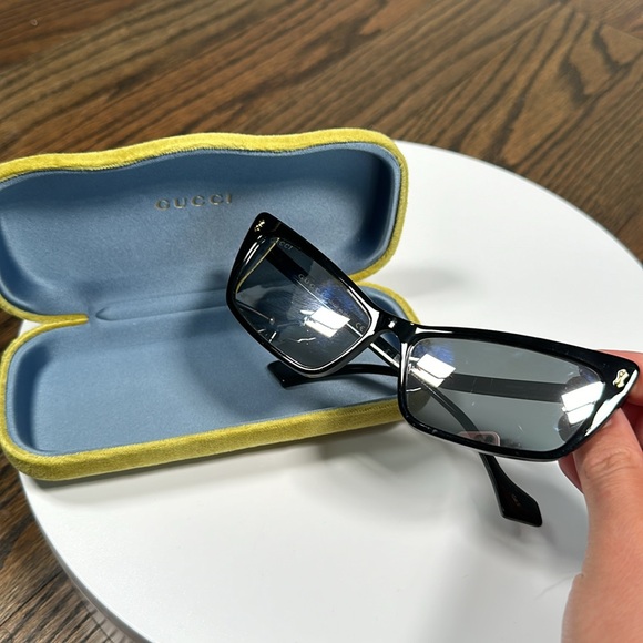 GUCCI MIRRORED LENS SUNGLASSES - Picture 3 of 10
